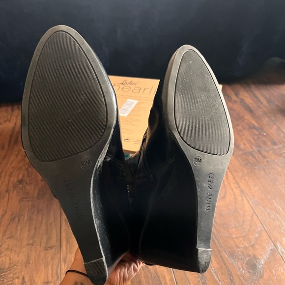 Nine West wedge booties - Picture 4 of 4